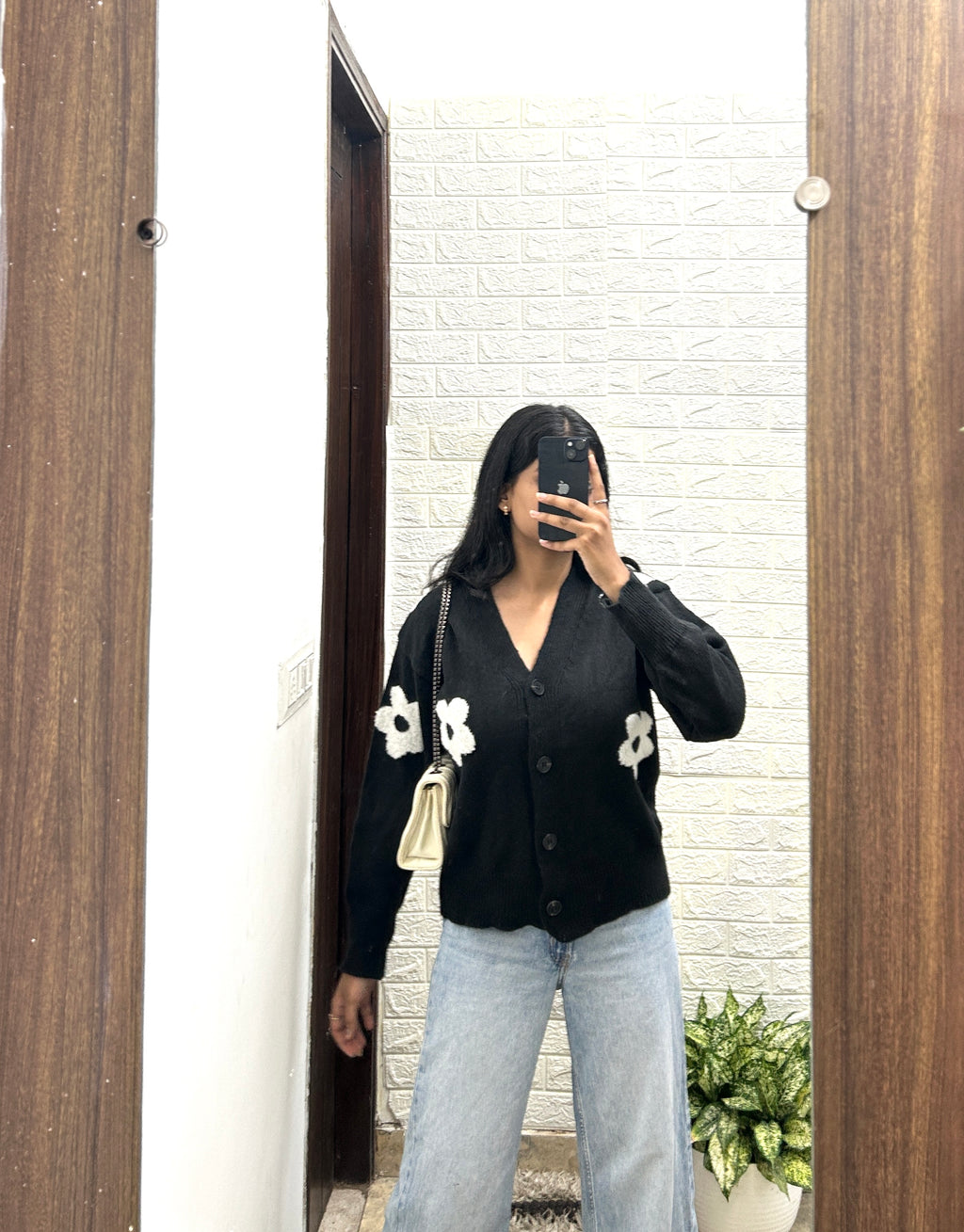 Black floral cardigan🖤