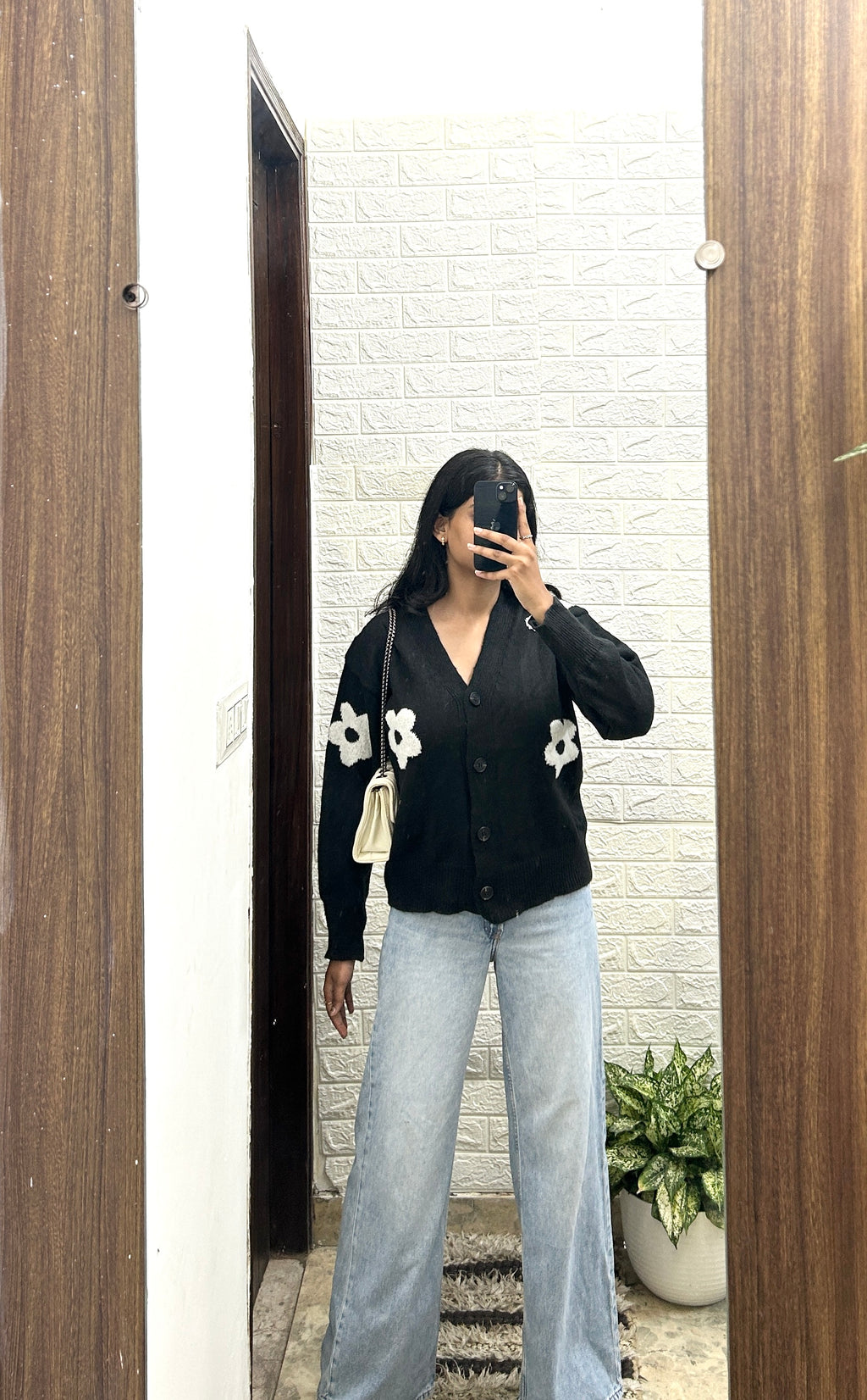 Black floral cardigan🖤