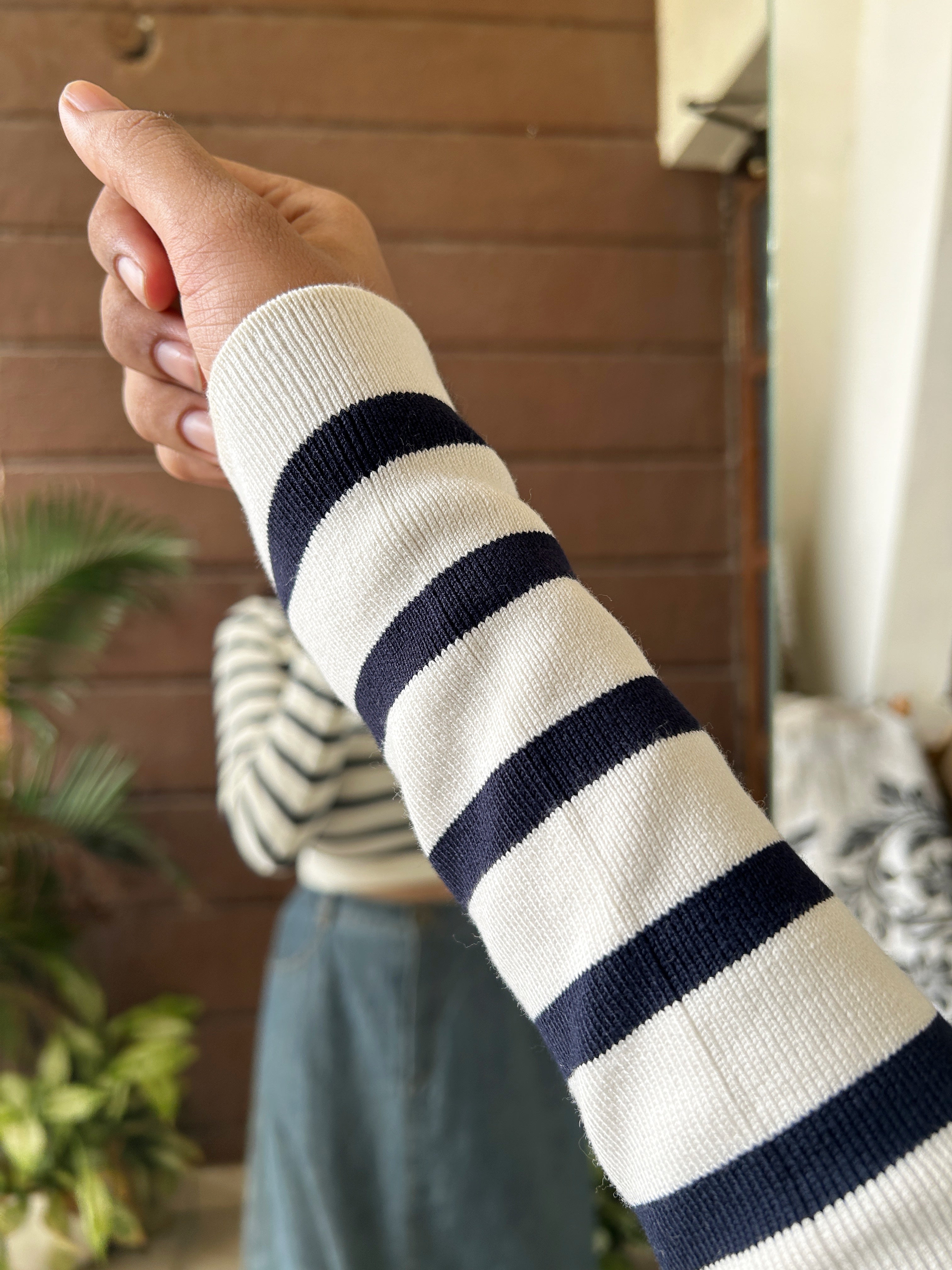 Striped top 🖤