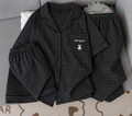 Checkered Nighstuit
